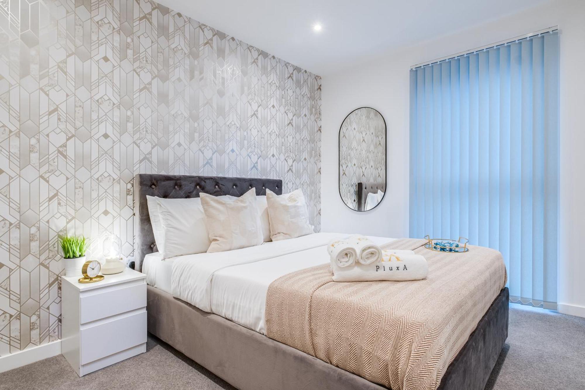 Pluxa Creme Opulence 5 Star Beautiful High End Apartment In Birmingham City Centre Ngoại thất bức ảnh