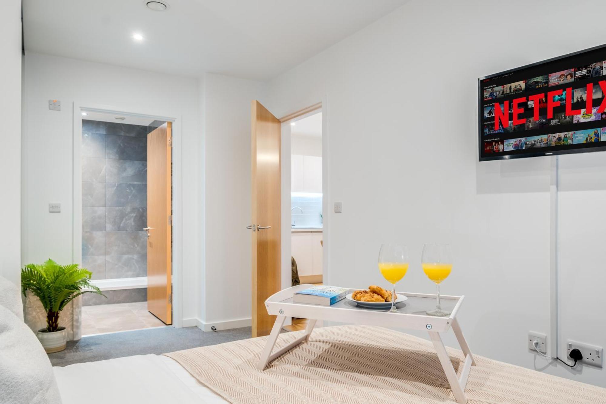 Pluxa Creme Opulence 5 Star Beautiful High End Apartment In Birmingham City Centre Ngoại thất bức ảnh